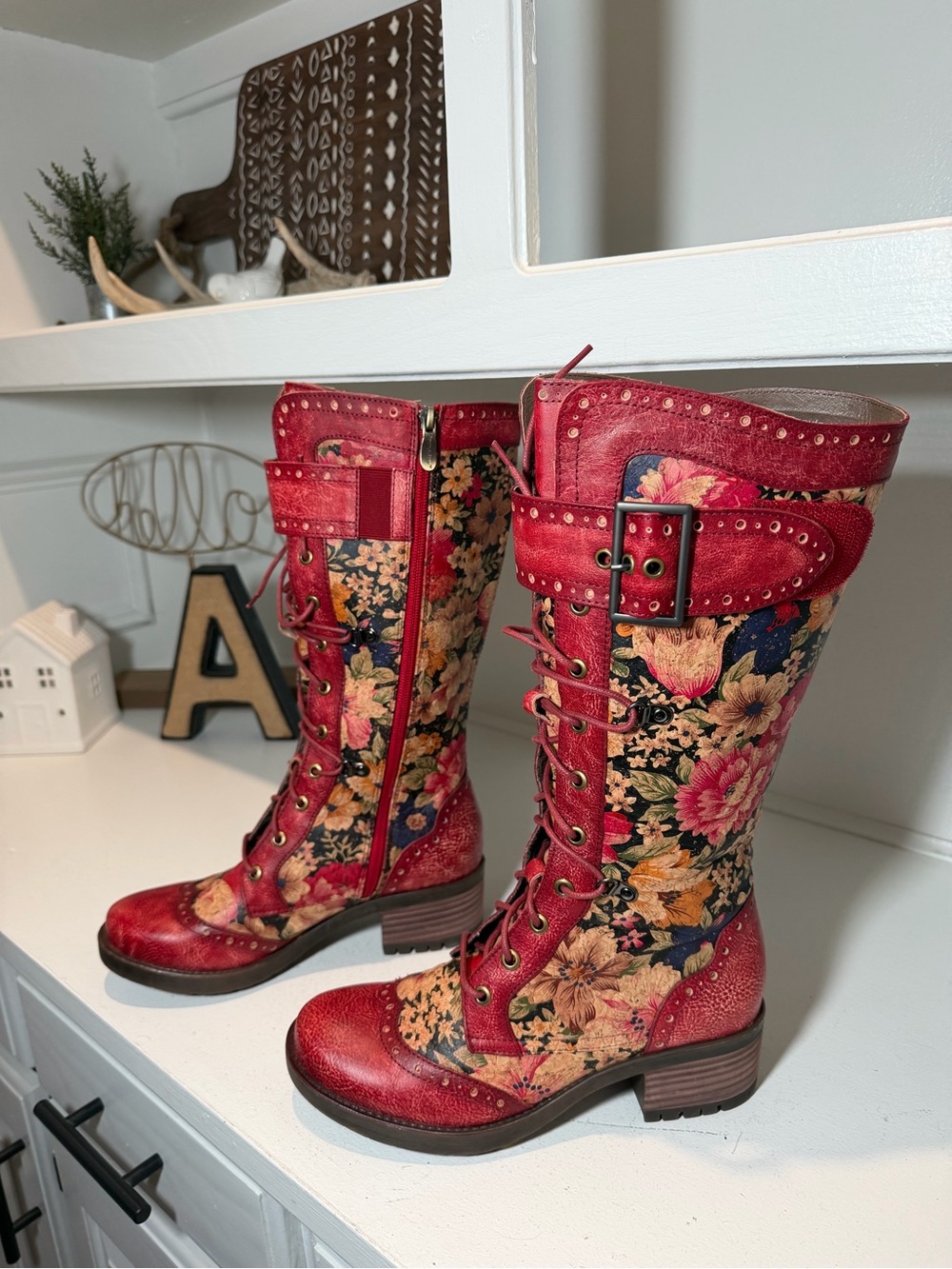 L'Artiste Spring Step Women 7.5 Flora Red Floral Leather Lace Up Tall Boots Moto